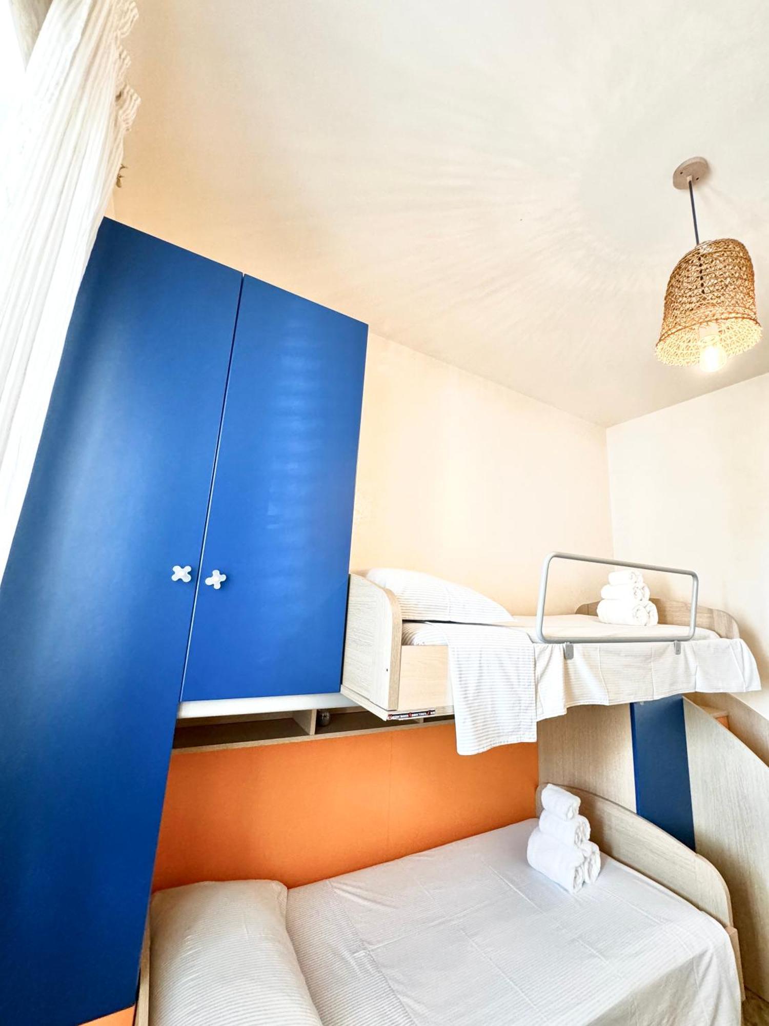 Aquarama Rooms & Apartments Torre Squillace Kültér fotó